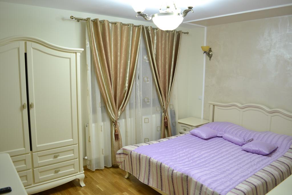 Pensiunea Codrii Mamului Lungesti Esterno foto